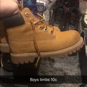 Boys timberlands